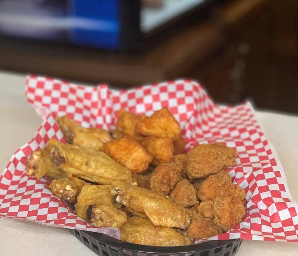 DaVanna’s at Oakridge | restaurant | 2119 Oakridge Rd, Goldfield, IA 50542, USA | 5158253611 OR +1 515-825-3611