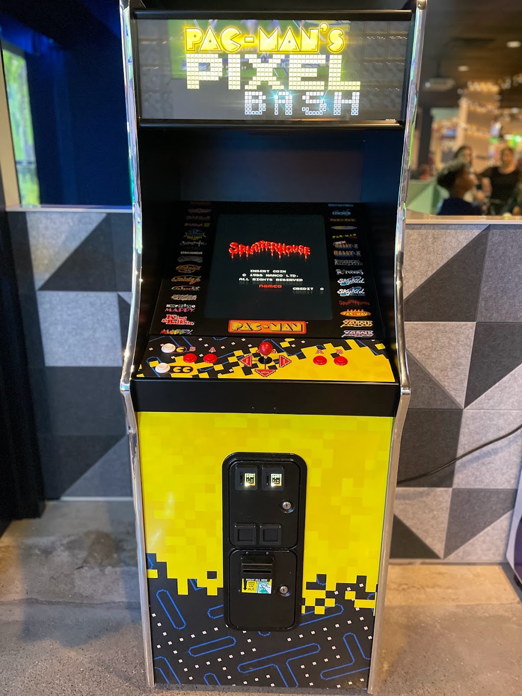 Public Bar & Rec | restaurant | 210 S Main St, Crown Point, IN 46307, USA | 2192078006 OR +1 219-207-8006