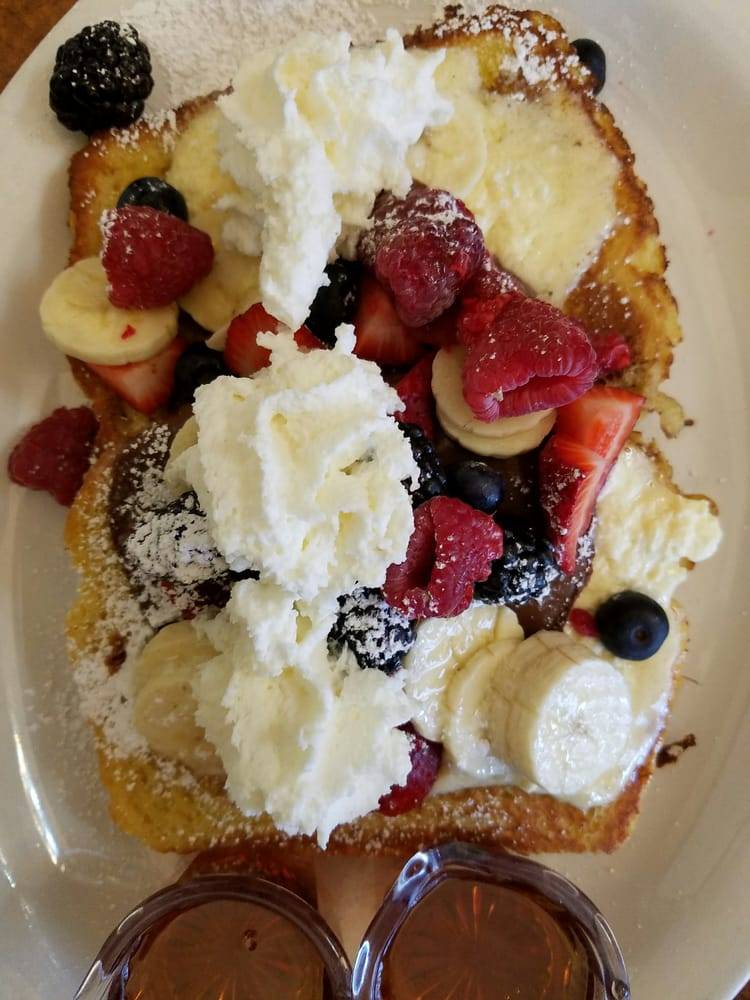 Kickback Jack’s | restaurant | 420 Red Banks Rd, Greenville, NC 27858, USA | 2523290400 OR +1 252-329-0400