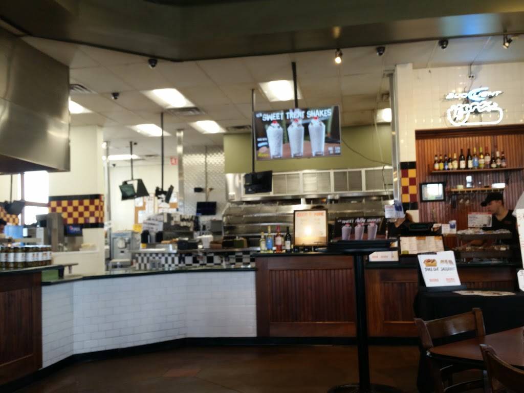 Buona | restaurant | 305 Army Trail Rd, Glendale Heights, IL 60139, USA | 6305392333 OR +1 630-539-2333