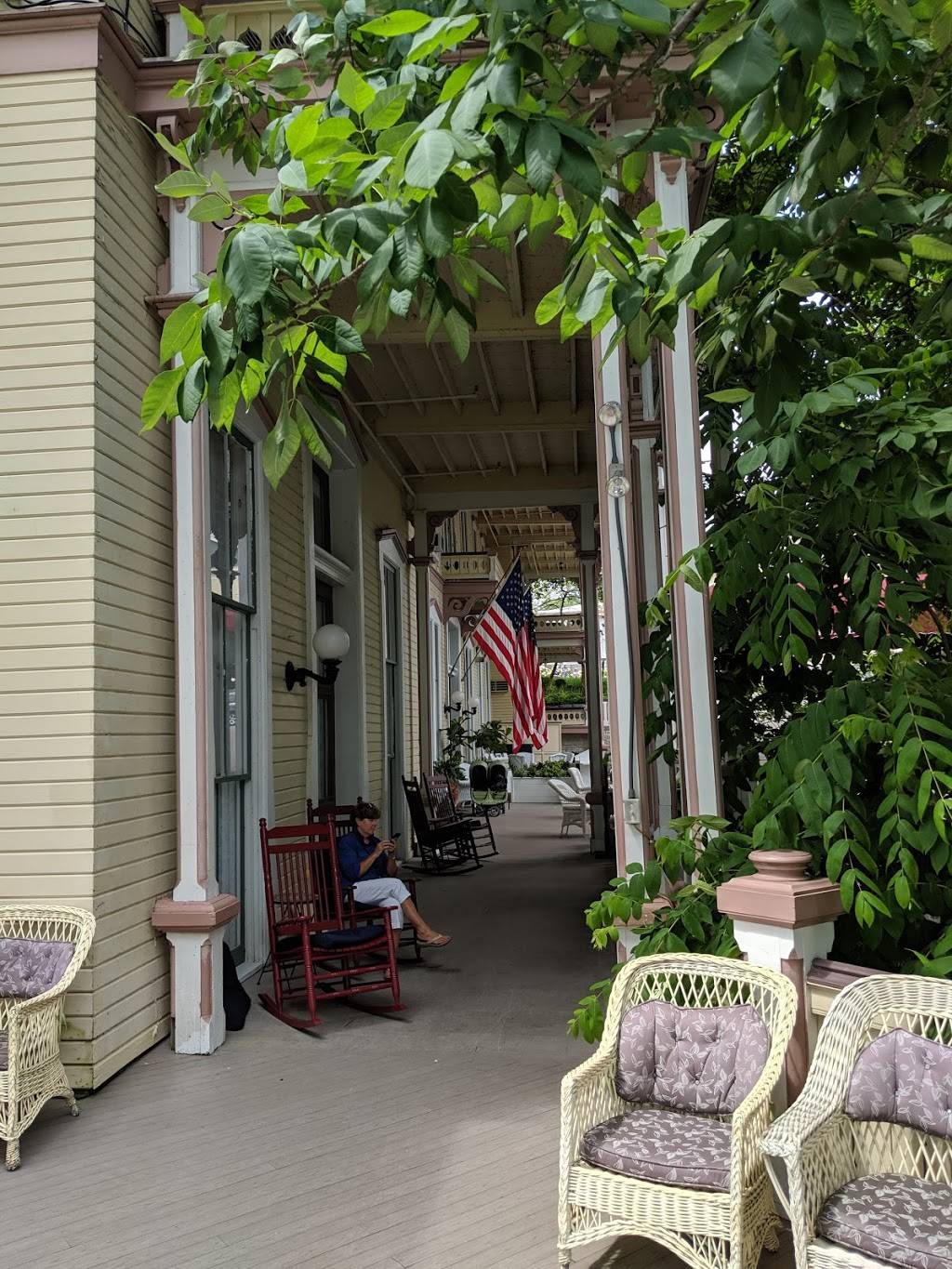 Heirloom Restaurant | restaurant | 3 S Lake Dr, Mayville, NY 14757, USA | 7163575005 OR +1 716-357-5005