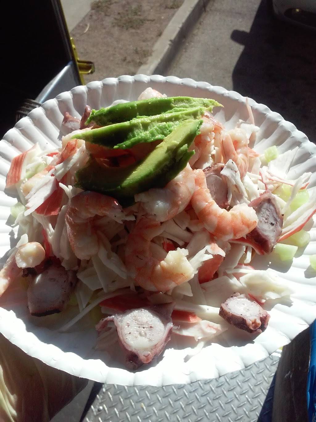 Maricos Los Primos | restaurant | 1300 W Borchard Ave, Santa Ana, CA 92704, USA | 7144371206 OR +1 714-437-1206