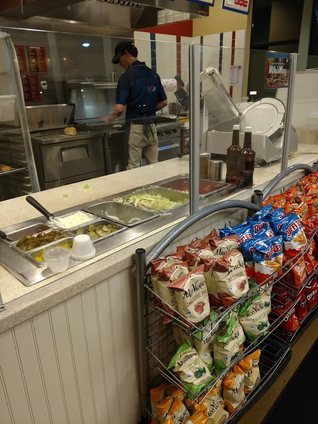 Jersey Mikes Subs | meal takeaway | 4403 Highland Rd, Waterford Twp, MI 48328, USA | 2489725150 OR +1 248-972-5150