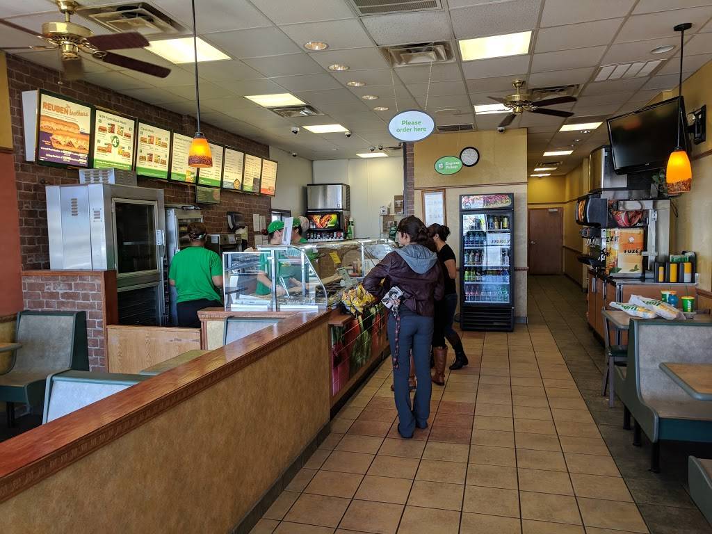 Subway | meal takeaway | 3333 N Yarbrough Dr Suite A 1, El Paso, TX 79925, USA | 9156338494 OR +1 915-633-8494