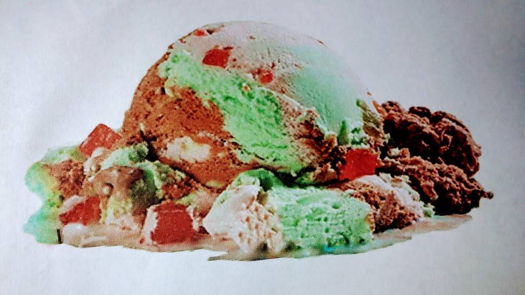 Dairy Twist Cafe | restaurant | 2660 Benstein Rd, Walled Lake, MI 48390, USA | 2486244401 OR +1 248-624-4401