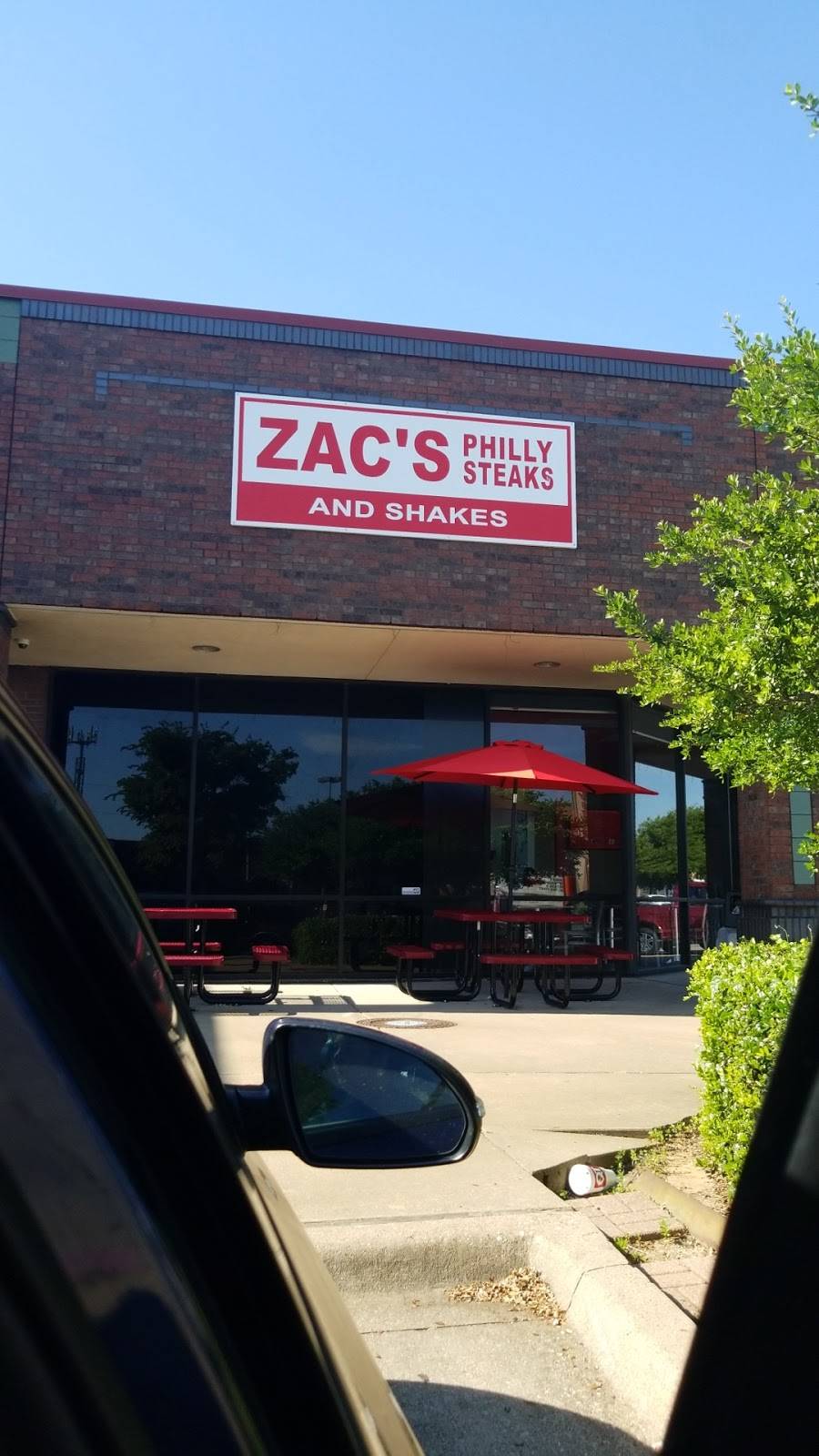 Zacs Phillysteaks & Shakes | restaurant | 3250 W Pleasant Run Rd, Lancaster, TX 75146, USA | 4697473324 OR +1 469-747-3324