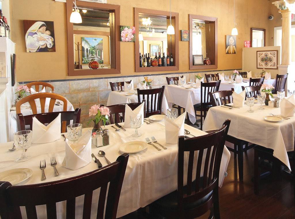 Andrades International Restaurant | restaurant | 7 Bollingbrook St, Petersburg, VA 23803, USA | 8047220344 OR +1 804-722-0344