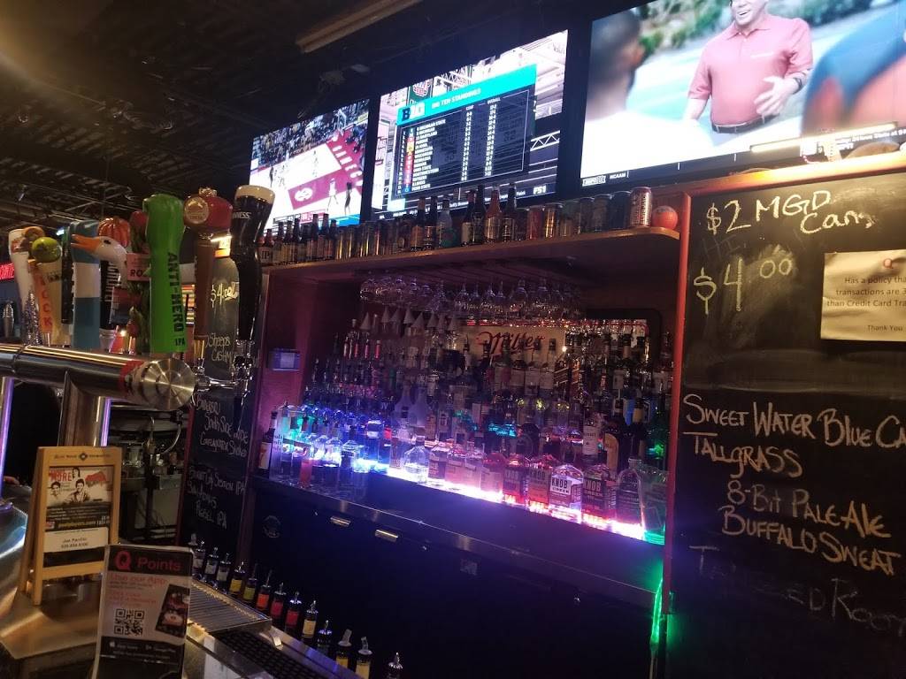 Q Bar & Grill | night club | 8109 Cass Avenue, Darien, IL 60561, USA | 6302410970 OR +1 630-241-0970