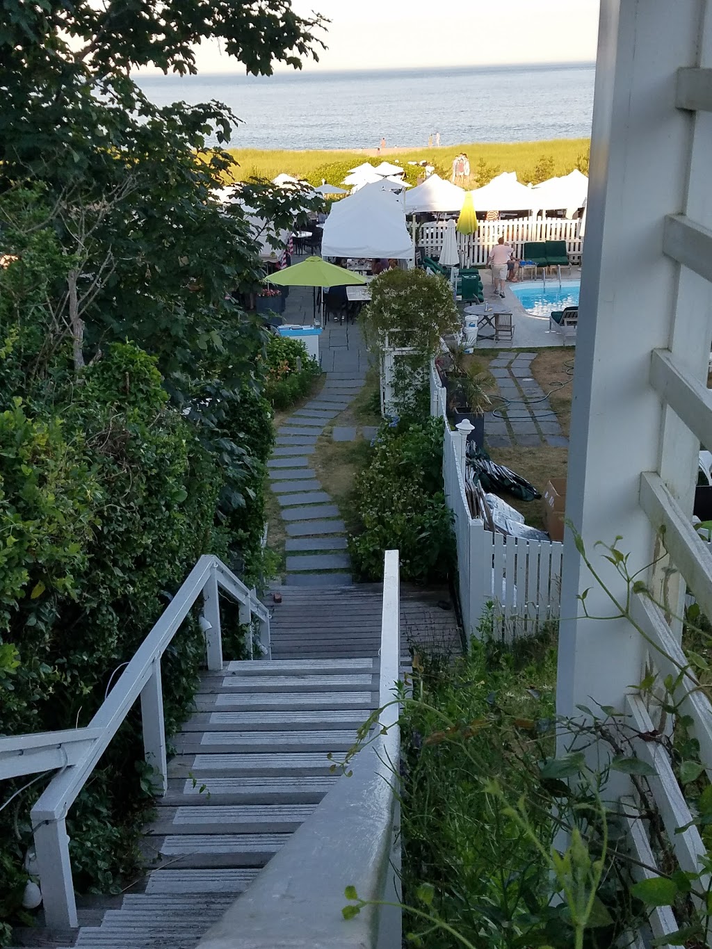 The Summer House Restaurant | restaurant | 17 Ocean Ave, Nantucket, MA 02554, USA | 5082579976 OR +1 508-257-9976