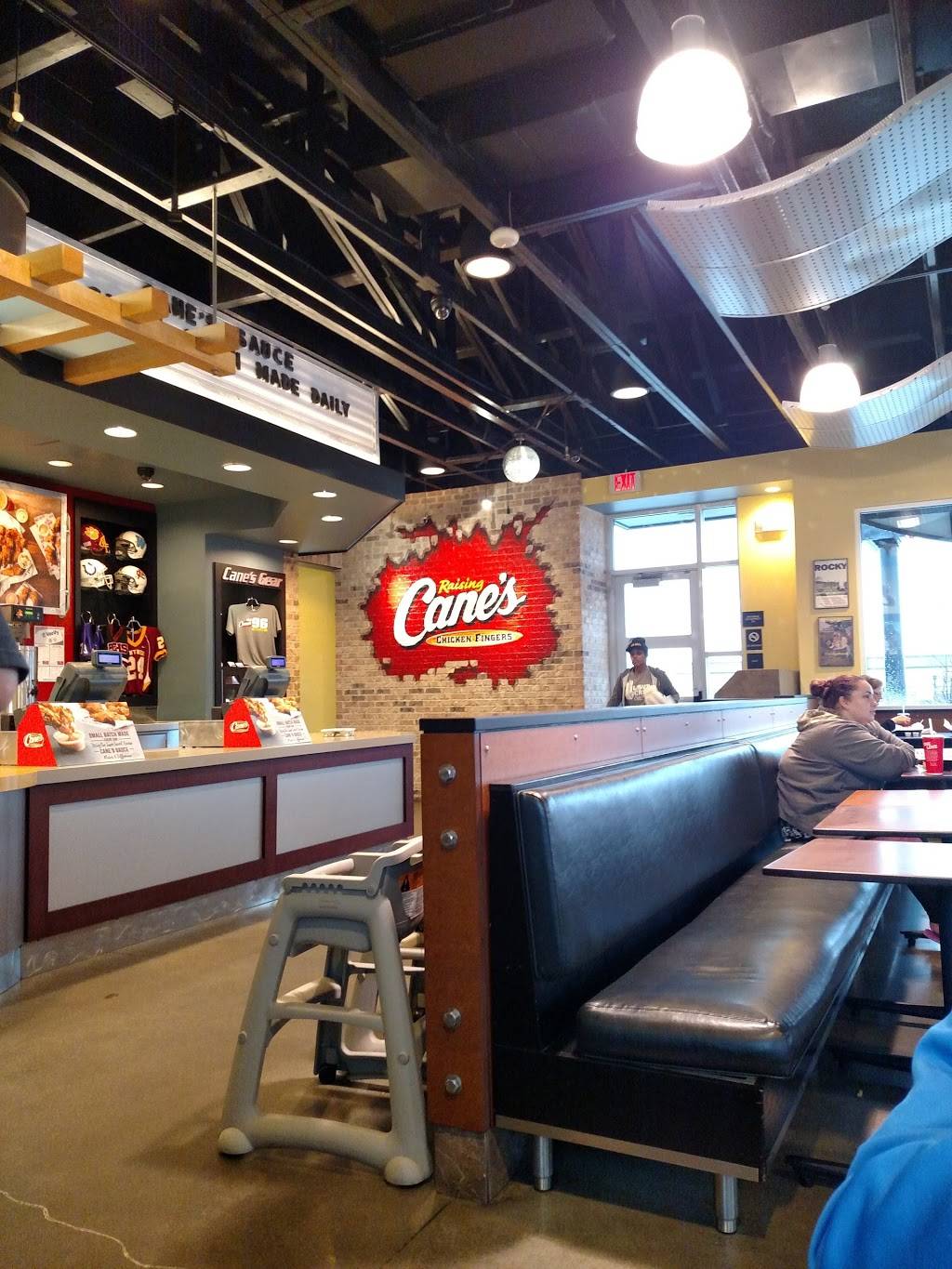 Raising Canes Chicken Fingers | meal takeaway | 7234 Northwest Expy, Oklahoma City, OK 73132, USA | 4057201175 OR +1 405-720-1175