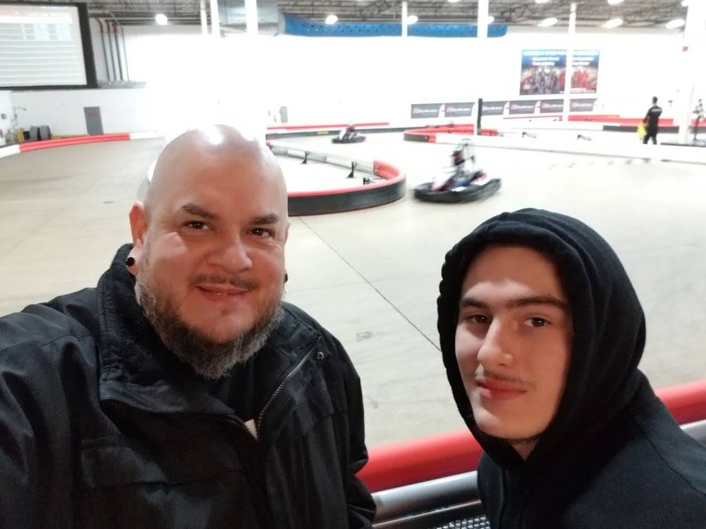 Paddock Lounge - Sports Bar & Restaurant - Buffalo Grove, IL | night club | 6941, 301 Hastings Dr, Buffalo Grove, IL 60089, USA | 8479419400 OR +1 847-941-9400