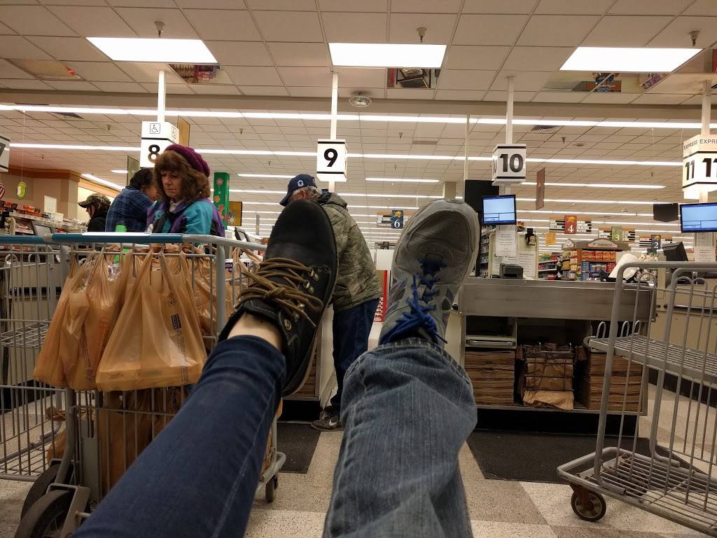 Hill Commissary | bakery | 7451 6th St # 400, Hill AFB, UT 84056, USA | 8047127985 OR +1 804-712-7985