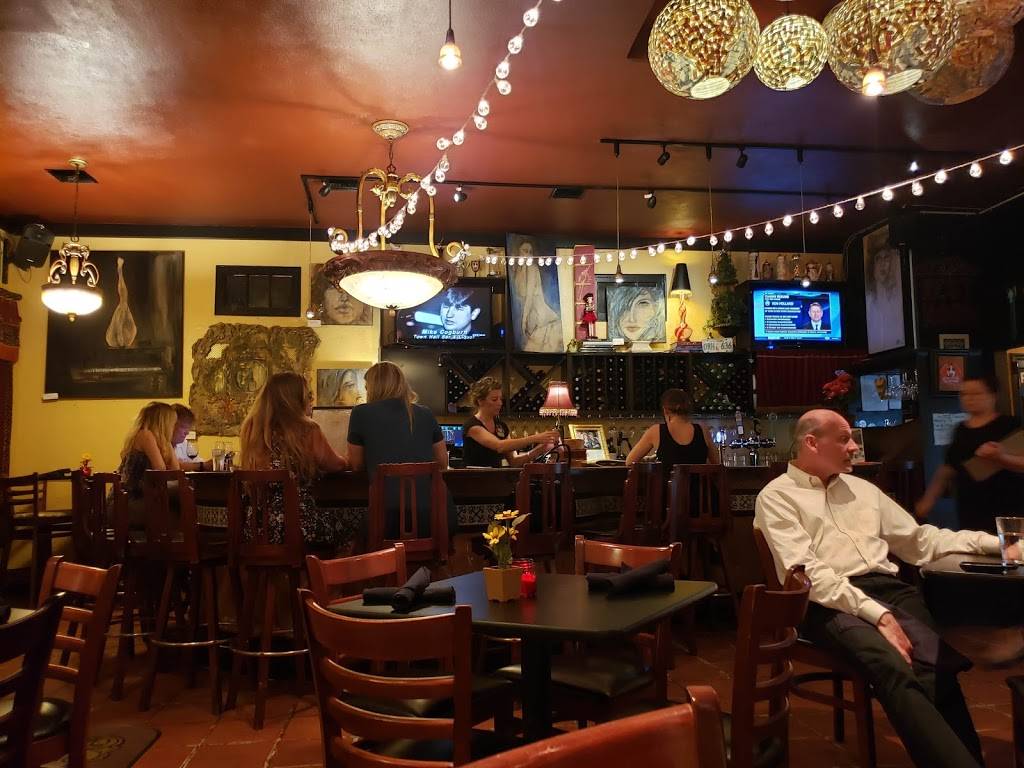 Maxines on Shine | restaurant | 337 North Shine Ave, Orlando, FL 32803, USA | 4076746841 OR +1 407-674-6841