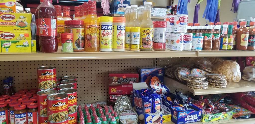 Luceros Supermarket and Mexican Restaurant | restaurant | 211 W St Paul St, Spring Valley, IL 61362, USA | 8156638425 OR +1 815-663-8425