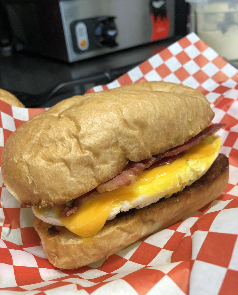 Shiver River Shaved Ice & Sandwich Shop | cafe | 1190 AZ-95 Bldg. B, Bullhead City, AZ 86429, USA | 9285427088 OR +1 928-542-7088