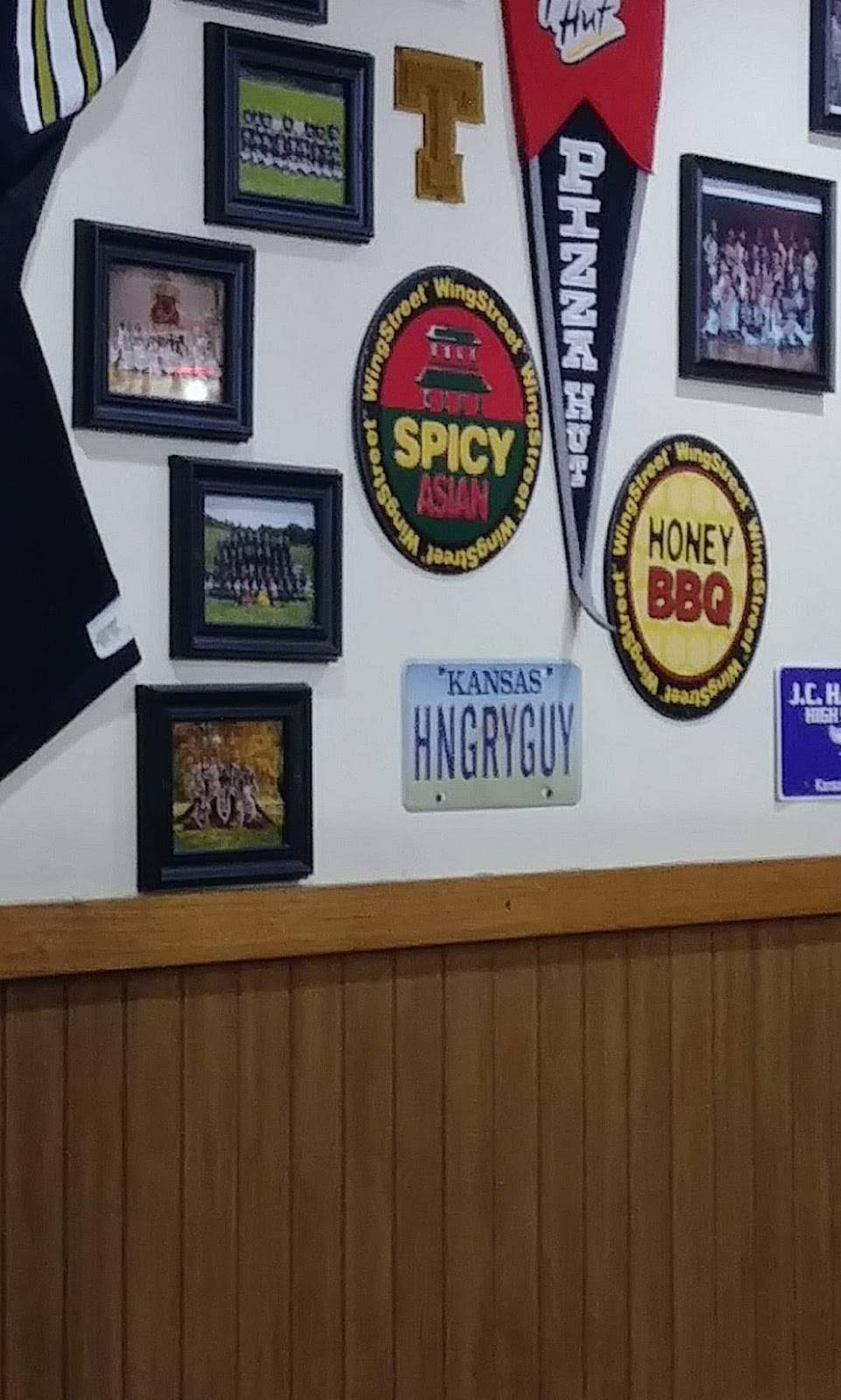 Pizza Hut | meal delivery | 2815 S 47th St, Kansas City, KS 66106, USA | 9132621851 OR +1 913-262-1851