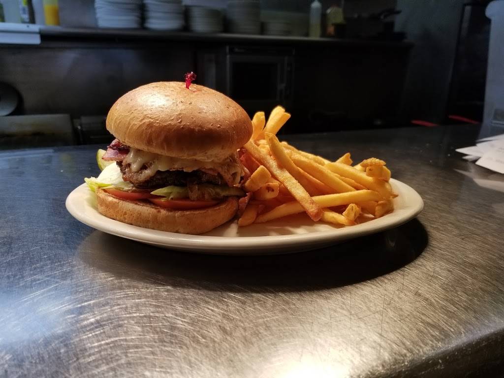 Marine Diner | restaurant | 6700 River Rd, Marine City, MI 48039, USA | 8106438097 OR +1 810-643-8097