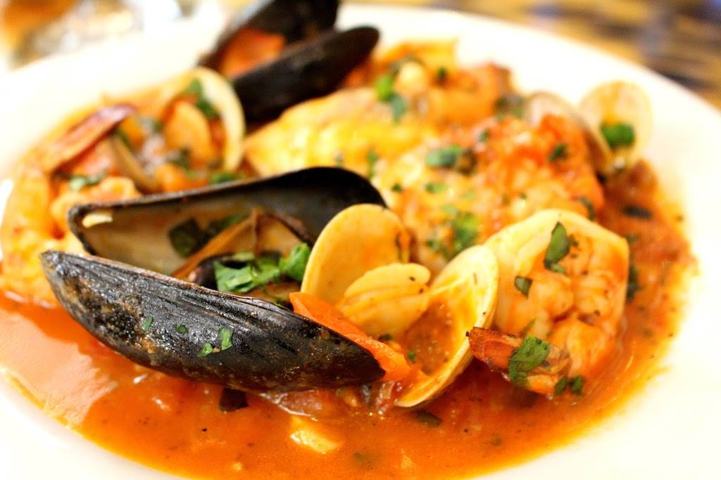 Riondos Ristorante | restaurant | 2328 Strand St, Galveston, TX 77550, USA | 4096219595 OR +1 409-621-9595