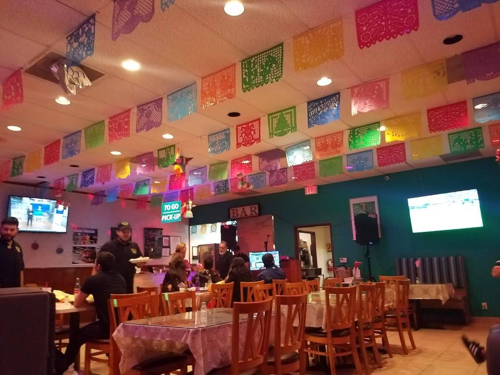 El Huarache de Mexico | restaurant | 1960 Sequoia Ave #7, Simi Valley, CA 93063, USA | 8055831644 OR +1 805-583-1644