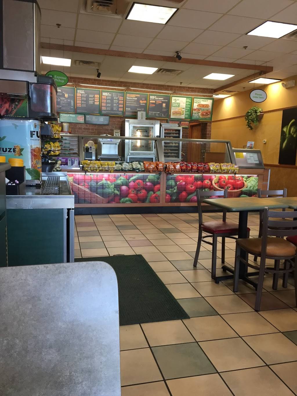 Subway Restaurants | restaurant | 2510 Murfreesboro Road, Shoppes of, Edge O Lake Dr Suite 108, Nashville, TN 37217, USA | 6153997829 OR +1 615-399-7829