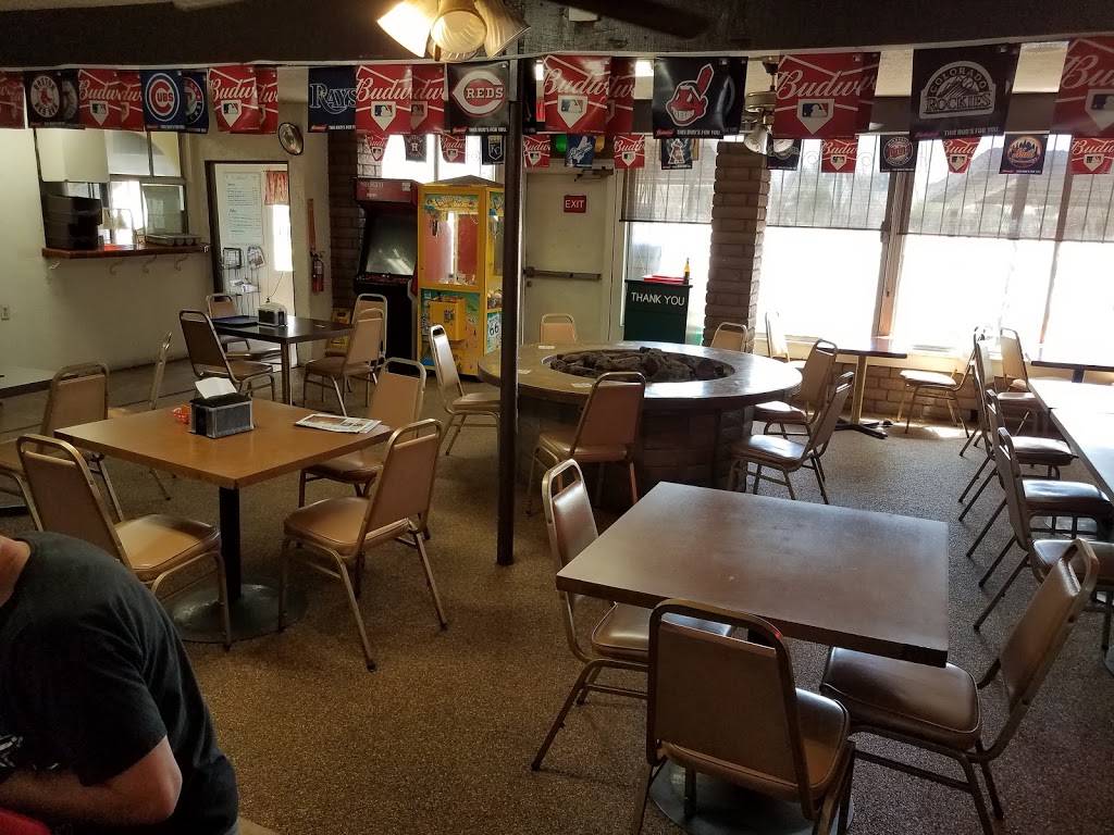 Dells | restaurant | 531 S La Cadena Dr, Colton, CA 92324, USA | 9093702474 OR +1 909-370-2474