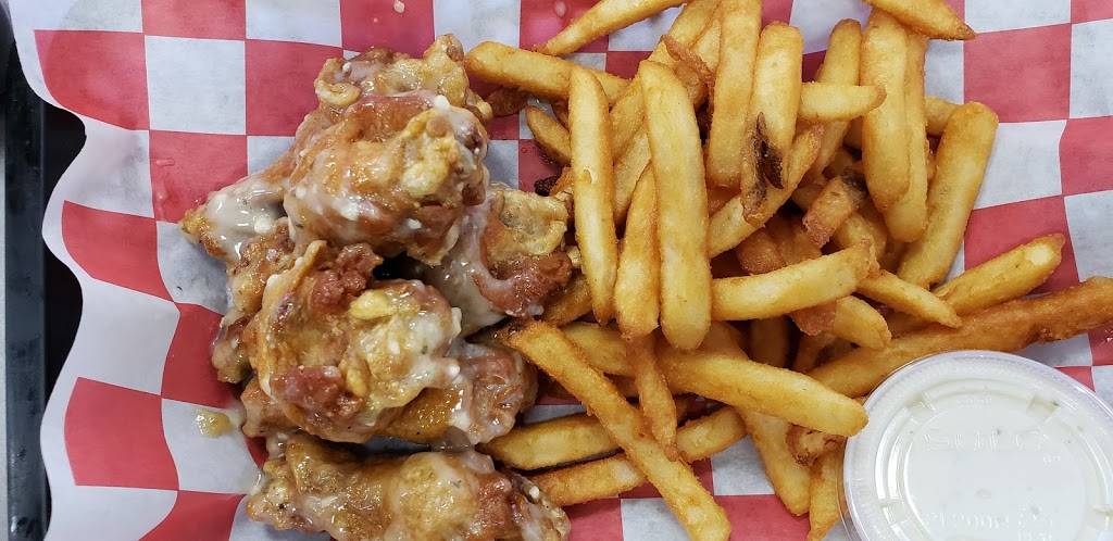 House of Wings | restaurant | 46 School St, Glen Cove, NY 11542, USA | 5167239378 OR +1 516-723-9378