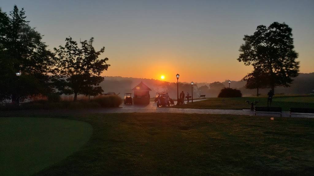 Bethpage state park parking | restaurant | 99 Quaker Meeting House Rd, Farmingdale, NY 11735, USA | 5162490701 OR +1 516-249-0701