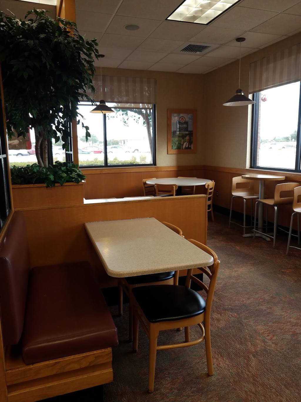 Wendys | restaurant | 6428 I-35, Austin, TX 78745, USA | 5125963286 OR +1 512-596-3286