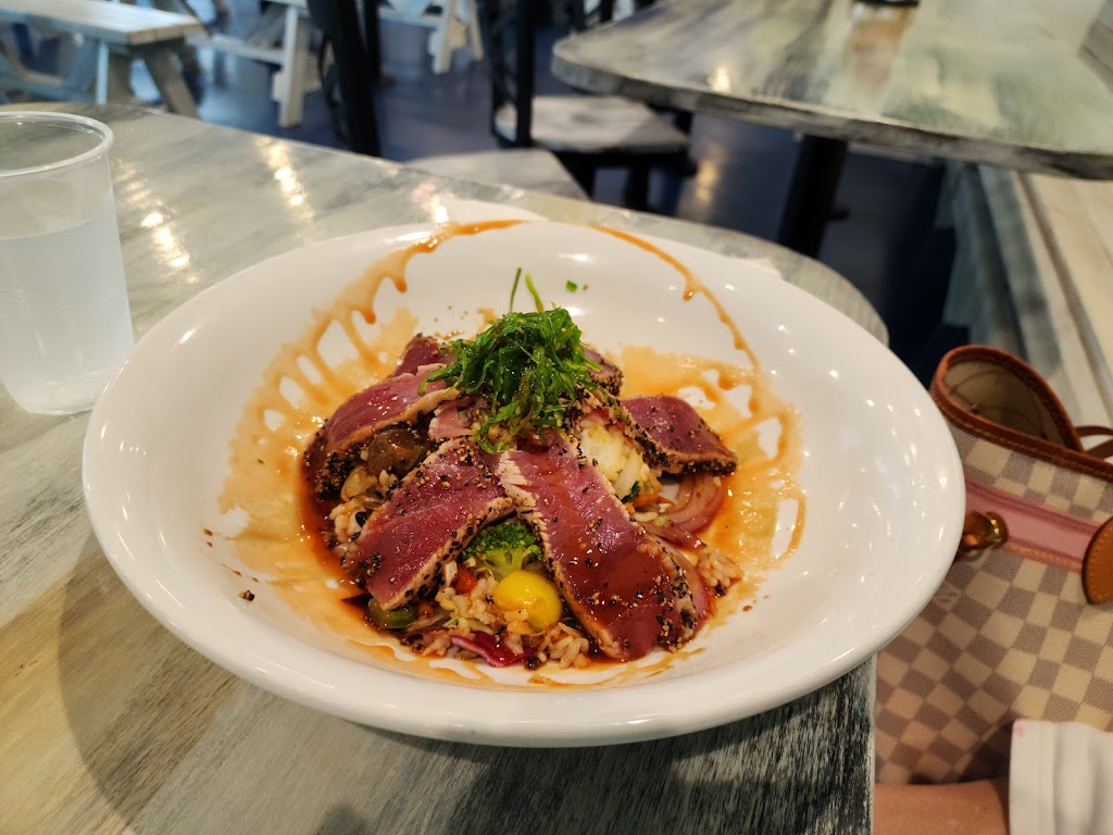 Fish On Seafood House | restaurant | 791 Harbor Blvd, Destin, FL 32541, USA | 8504246105 OR +1 850-424-6105