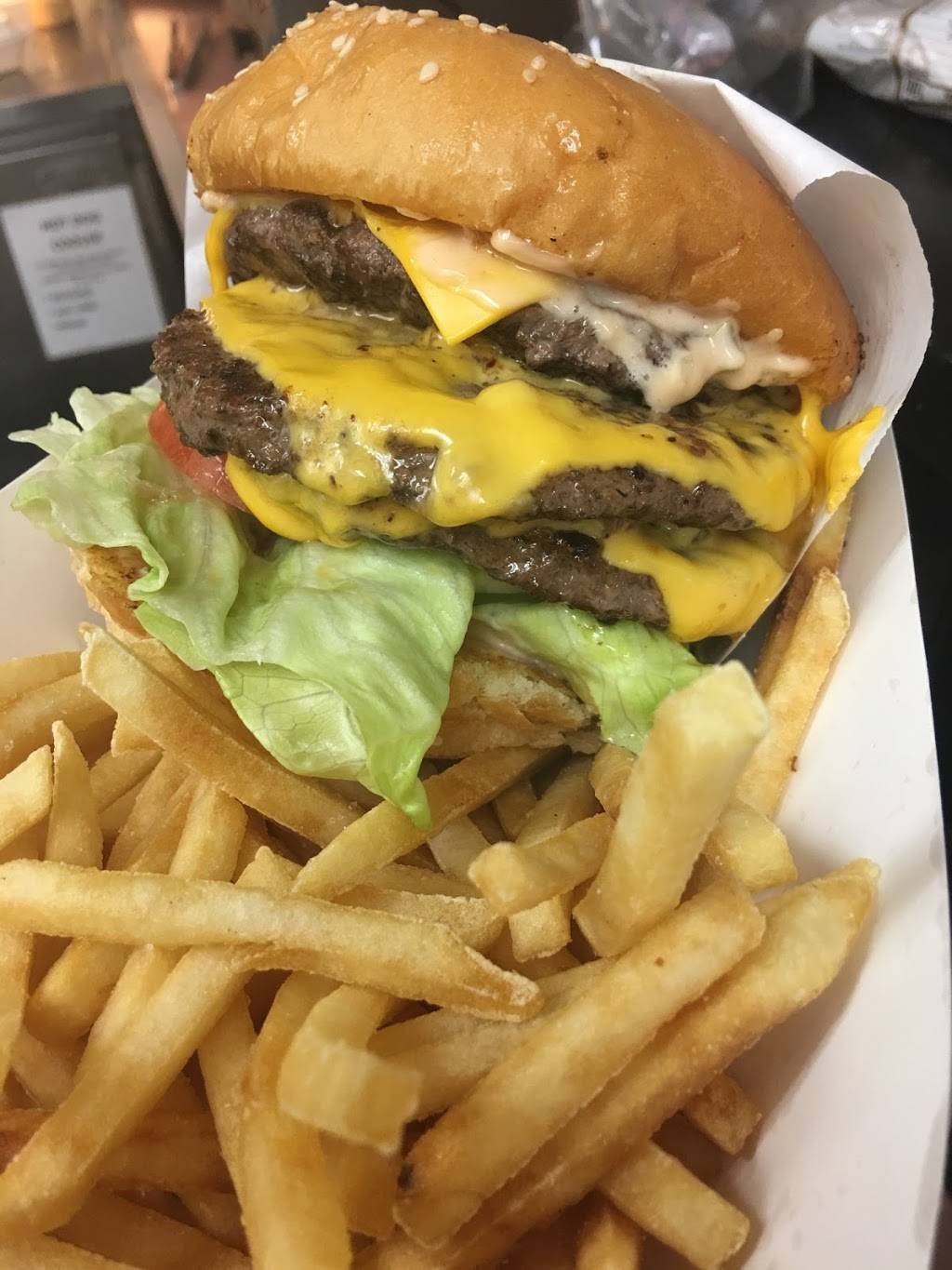 Uncle Franks Grill | restaurant | 305 N Union Rd, Manteca, CA 95337, USA | 2098252501 OR +1 209-825-2501