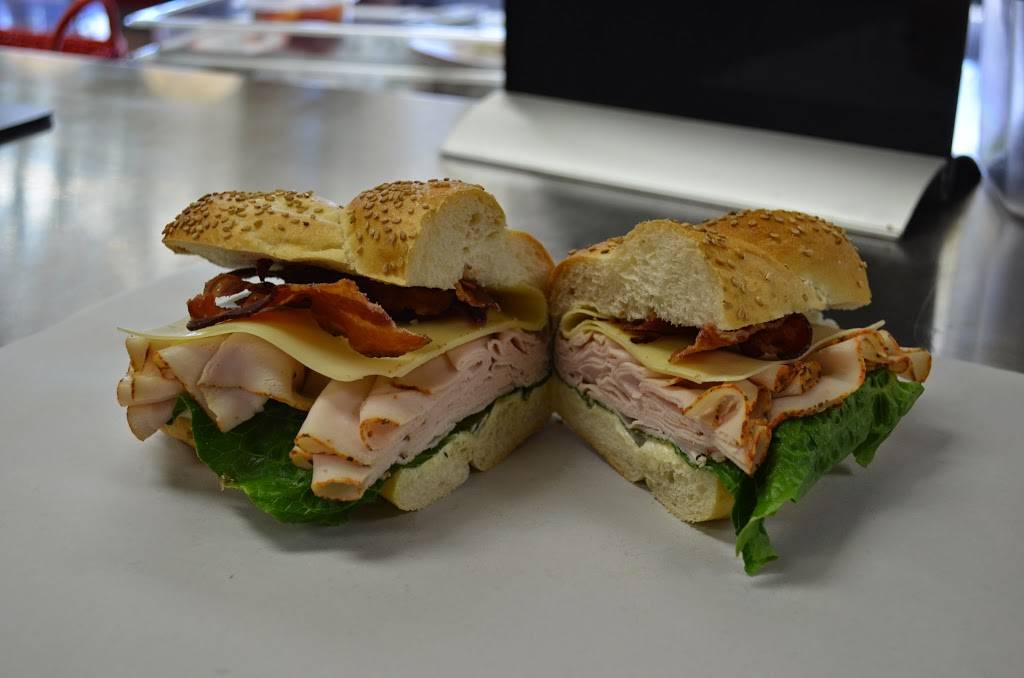 Lunch Box Deli | meal takeaway | 859 Boston Providence Hwy, Norwood, MA 02062, USA | 7817699500 OR +1 781-769-9500