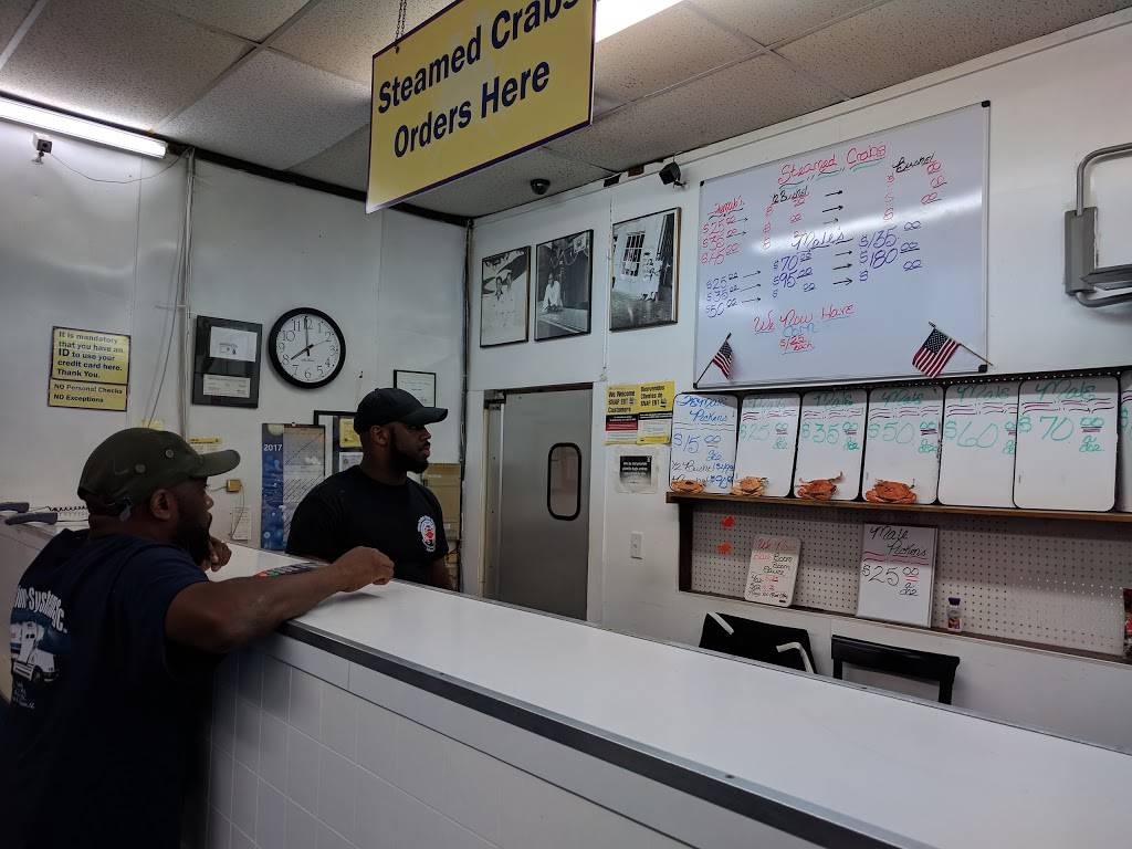 Blue Point Crab House | restaurant | 235 N Montford Ave, Baltimore, MD 21224, USA | 4106750949 OR +1 410-675-0949