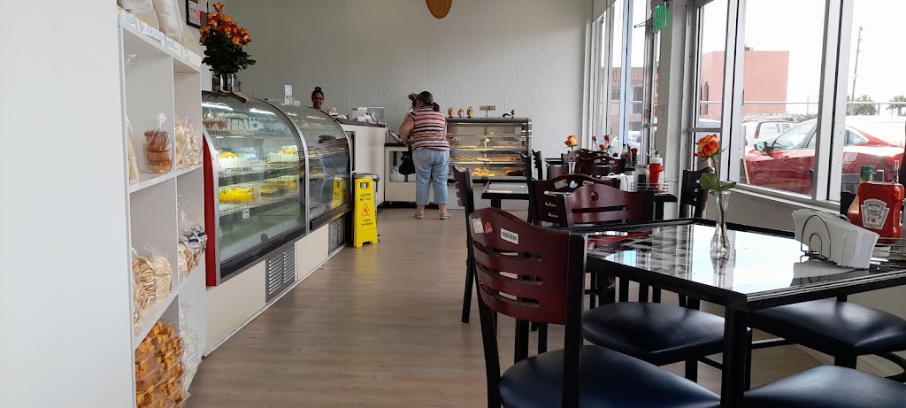 Lucerna Bakery & Cafe | bakery | 6727 W 4th Ave, Hialeah, FL 33012, USA | 3058234863 OR +1 305-823-4863