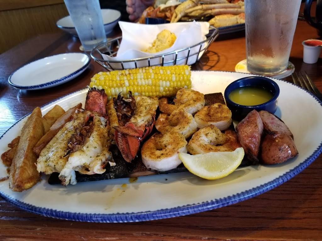 Red Lobster | restaurant | 4220 24th Ave, Fort Gratiot Twp, MI 48059, USA | 8103858773 OR +1 810-385-8773