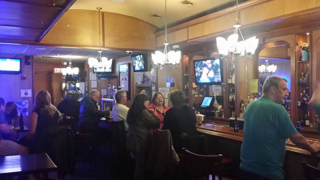 Patricks | restaurant | 40 Lebanon St, Malden, MA 02148, USA | 7813243418 OR +1 781-324-3418