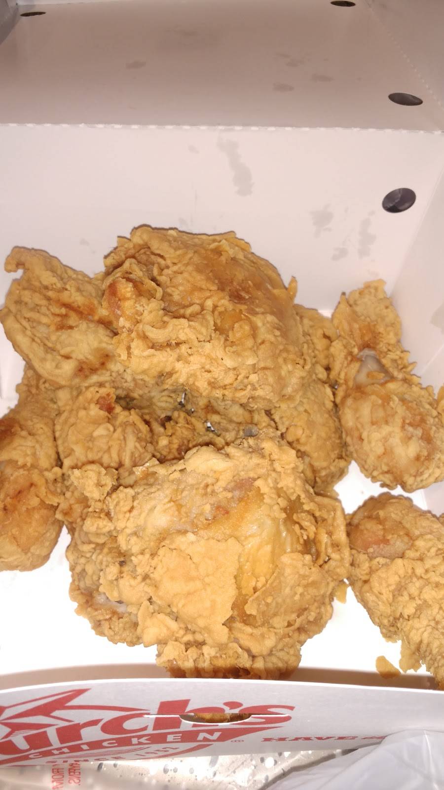 Churchs Chicken | restaurant | 5590 Northwest Expy, Warr Acres, OK 73132, USA | 4057288500 OR +1 405-728-8500