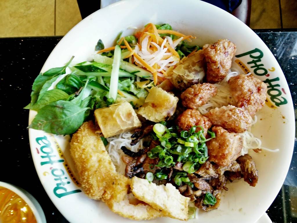 Pho Hoa Restaurant | restaurant | 1370 Dorchester Ave, Dorchester, MA 02122, USA | 6172879746 OR +1 617-287-9746