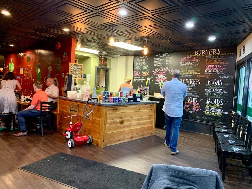 Tickle Pickle | restaurant | 4176 Hamilton Ave, Cincinnati, OH 45223, USA | 5139544003 OR +1 513-954-4003