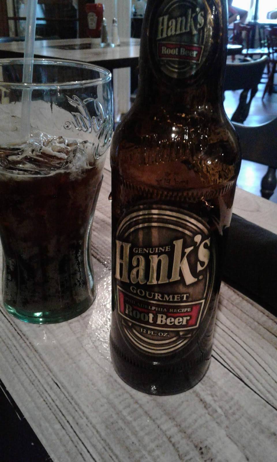 Darrylz Hometown Grille | restaurant | 116 Main St, Womelsdorf, PA 19567, USA | 4849301100 OR +1 484-930-1100