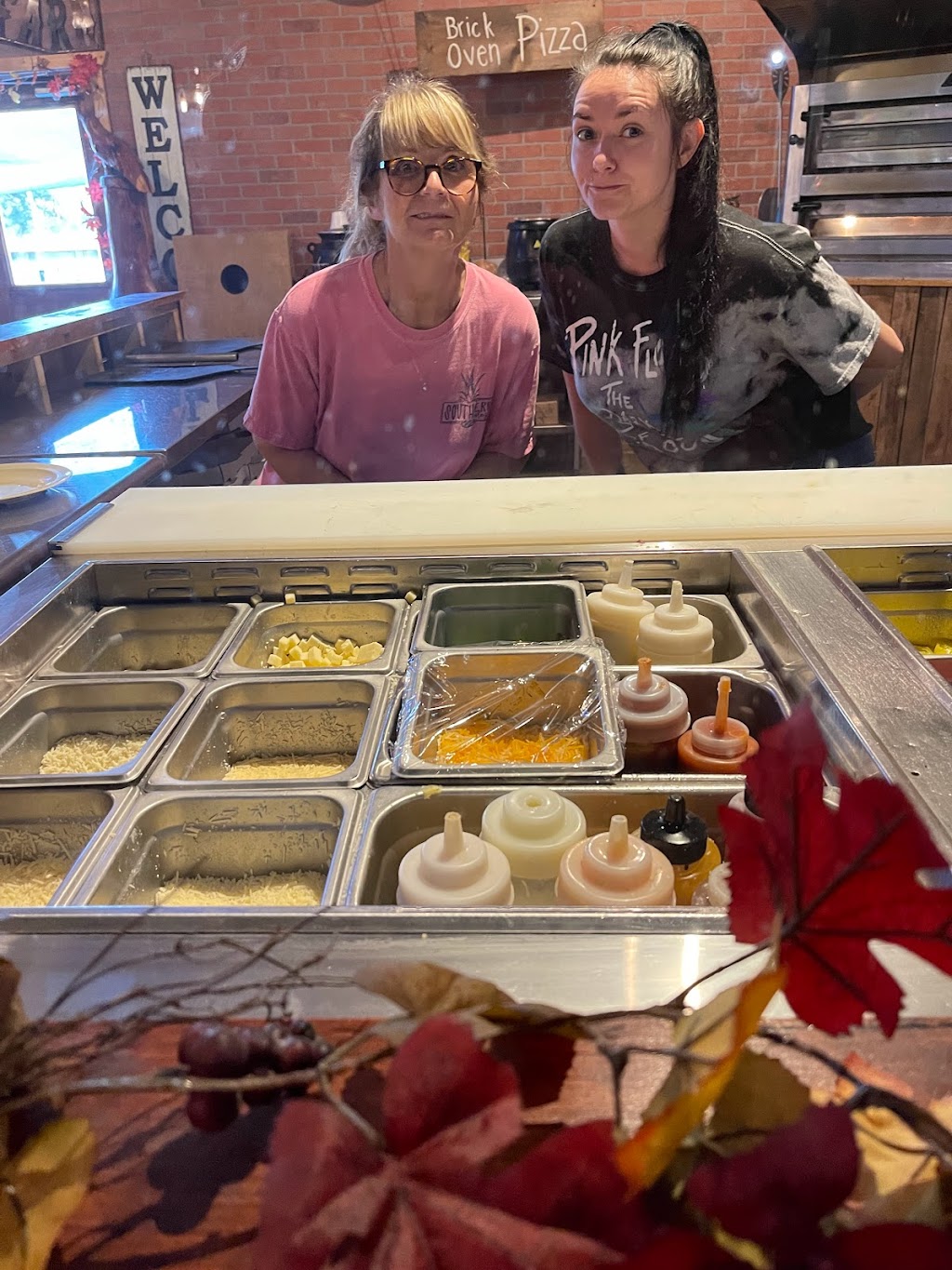 Primitive Olde Crow & Winery | restaurant | 32 SE Hwy Aa, Clinton, MO 64735, USA | 6608852051 OR +1 660-885-2051