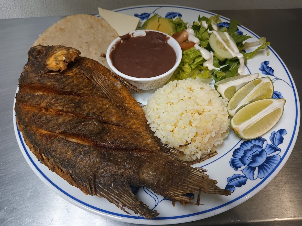 Doña Mary pupuseria2 | restaurant | 701 David Dr, Metairie, LA 70003, USA | 5042188696 OR +1 504-218-8696