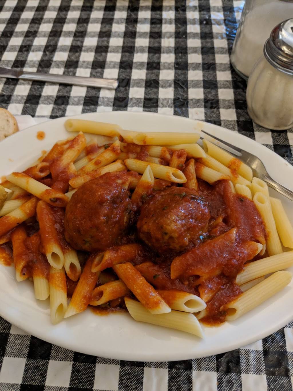 Mama Santas | restaurant | 12301 Mayfield Rd, Cleveland, OH 44106, USA | 2164212159 OR +1 216-421-2159