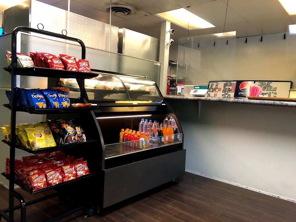 Tropical Delights | restaurant | 219 W E St, Brawley, CA 92227, USA | 7603445051 OR +1 760-344-5051