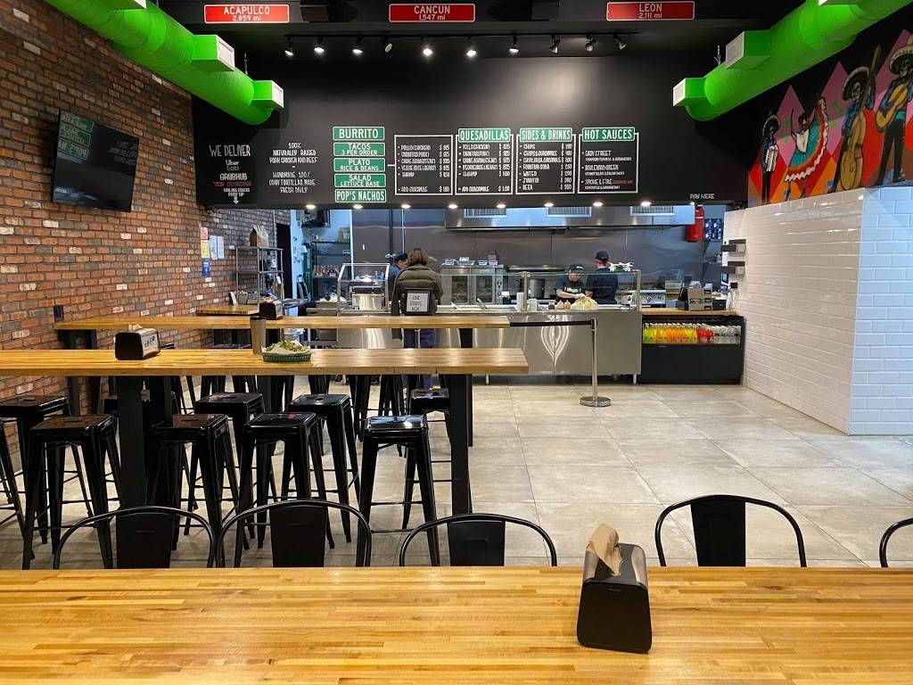 Burrito Blvd | restaurant | 72-64 Metropolitan Ave, Middle Village, NY 11379, USA | 3479160132 OR +1 347-916-0132