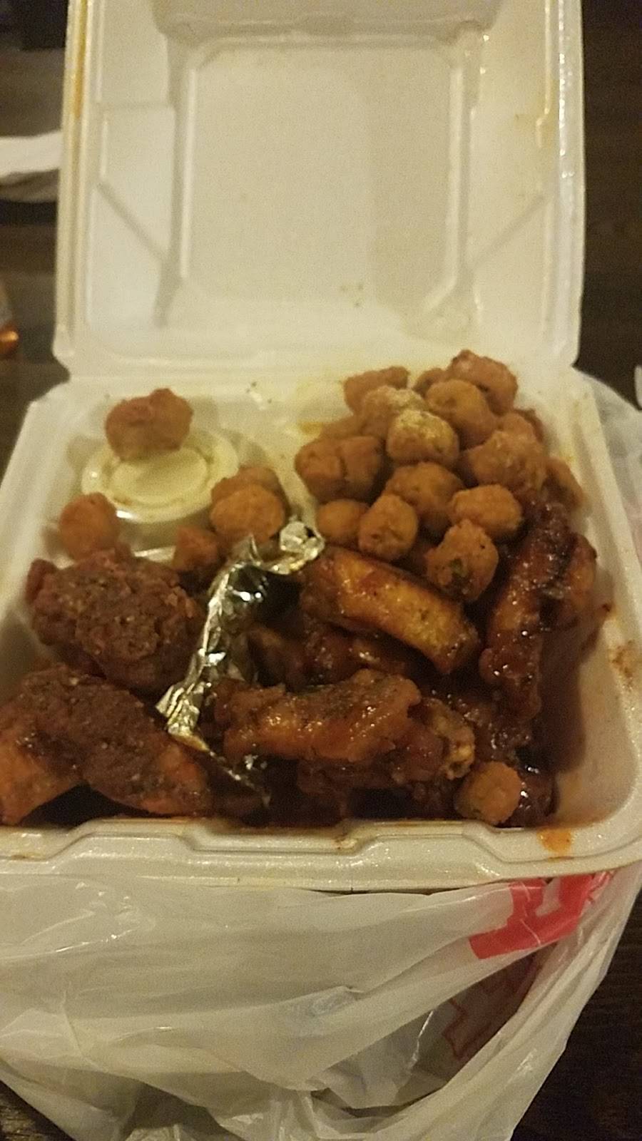 Jrs Kitchen | restaurant | 123 S McArthur Hwy, Peoria, IL 61605, USA | 3098398144 OR +1 309-839-8144