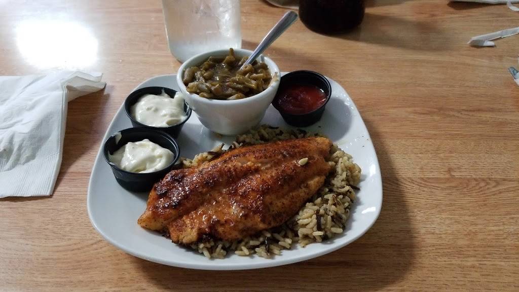 Paw Paws Catfish House | restaurant | 1014 Main St, Bastrop, TX 78602, USA | 5123219800 OR +1 512-321-9800