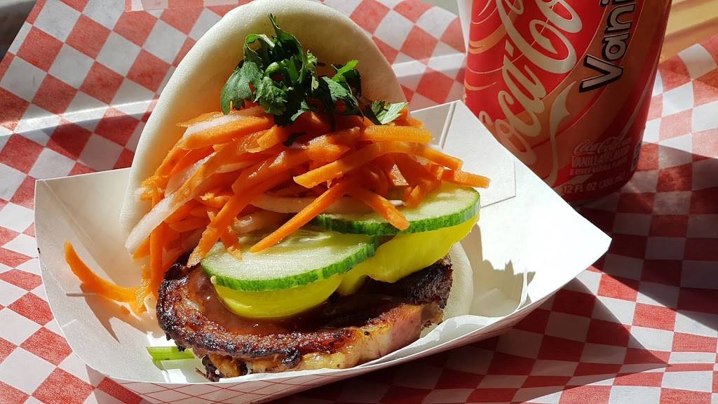 Banh Mi Boys | restaurant | 2365 Yonge St, Toronto, ON M4P 3J6, Canada | 6473453585 OR +1 647-345-3585