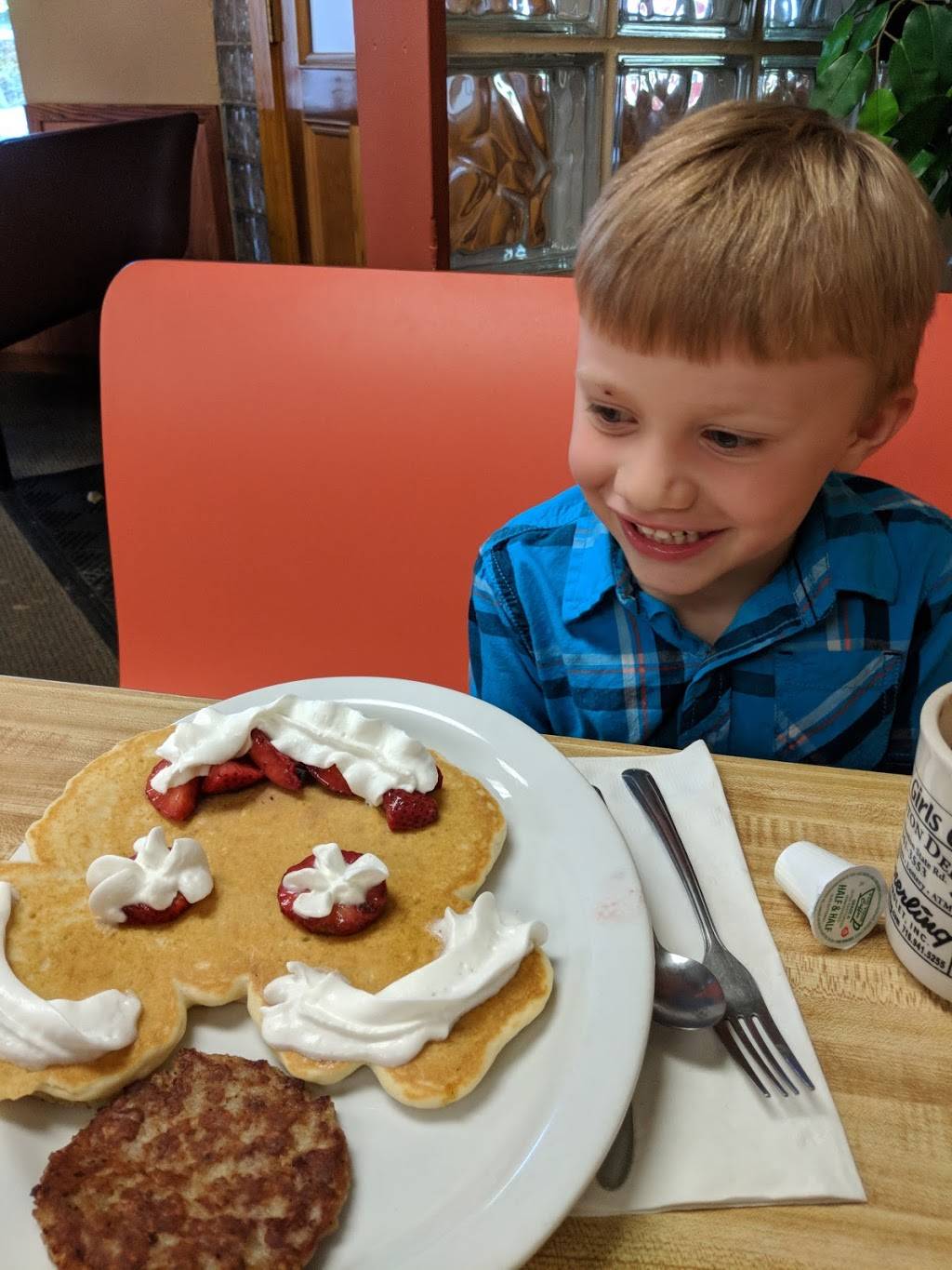 Three Girls Cafe | restaurant | 8373 Boston State Rd, Boston, NY 14025, USA | 7169413250 OR +1 716-941-3250