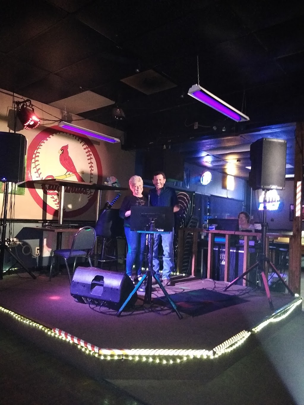 Duchesne Bar & Grill | restaurant | 1001 S Duchesne Dr, St Charles, MO 63301, USA | 6369470920 OR +1 636-947-0920