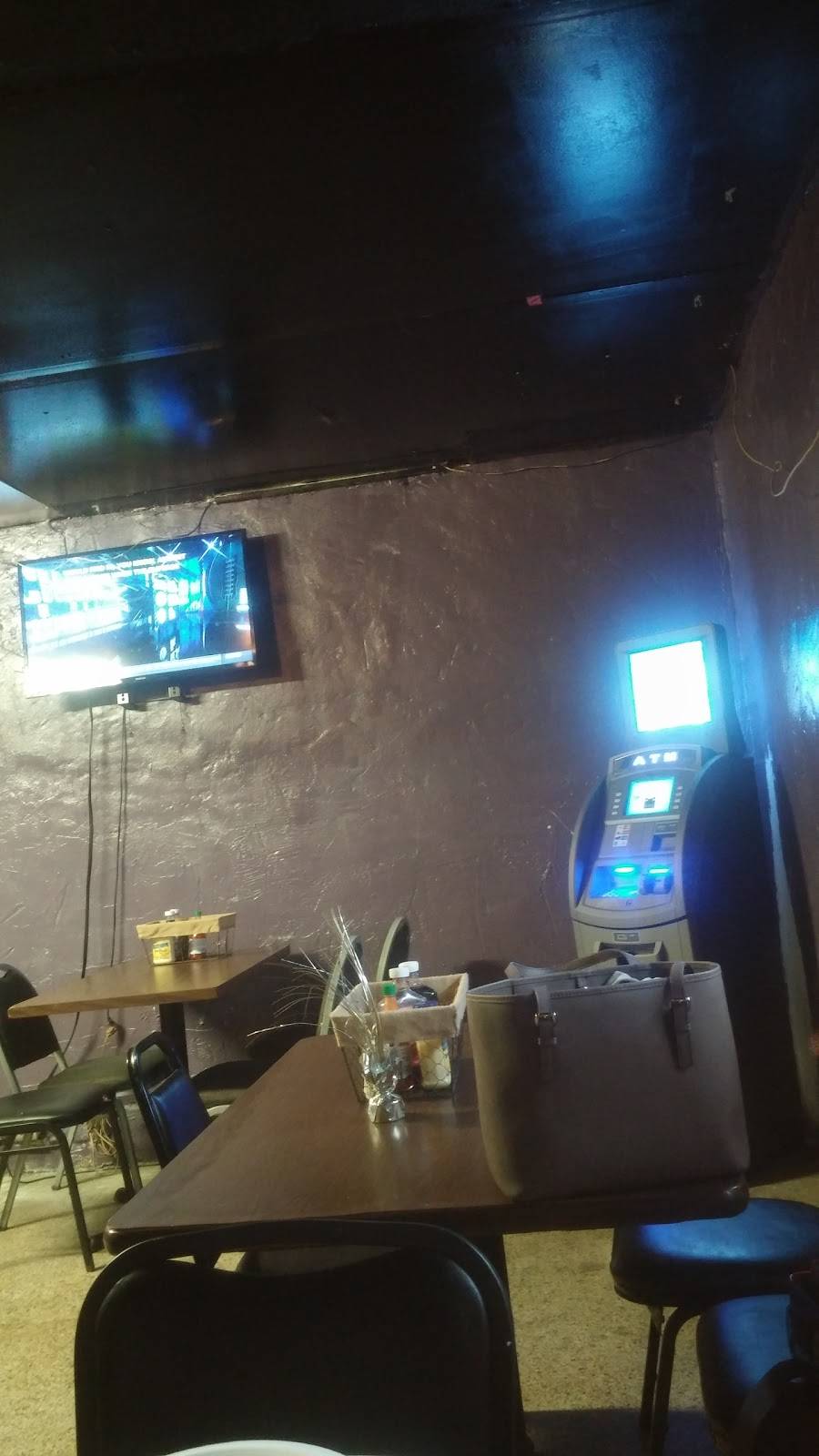 Town Hall Restaurant | restaurant | 1970 Dr Martin Luther King Way, Sarasota, FL 34234, USA | 9419553133 OR +1 941-955-3133